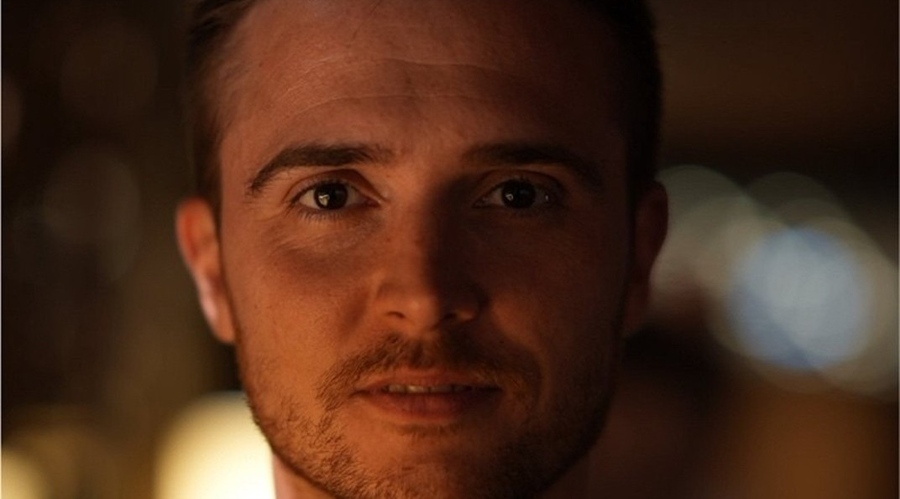 Summit Insights:将英伟达评级由买进下调至持有