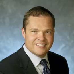 特朗普:乌克兰问题中的维和是较为简单的环节